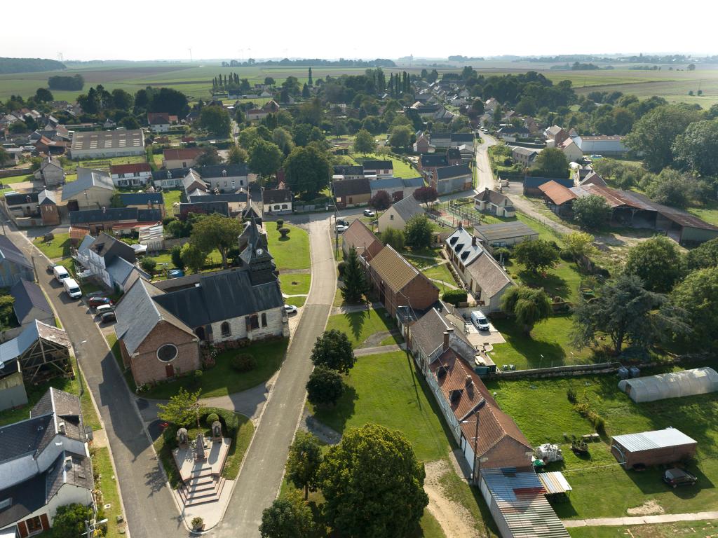 Vue du village depuis le nord-est.