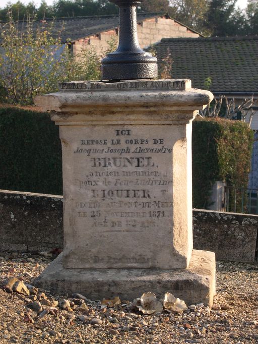 Tombeau (croix funéraire) de Jacques Joseph Alexandre Brunel