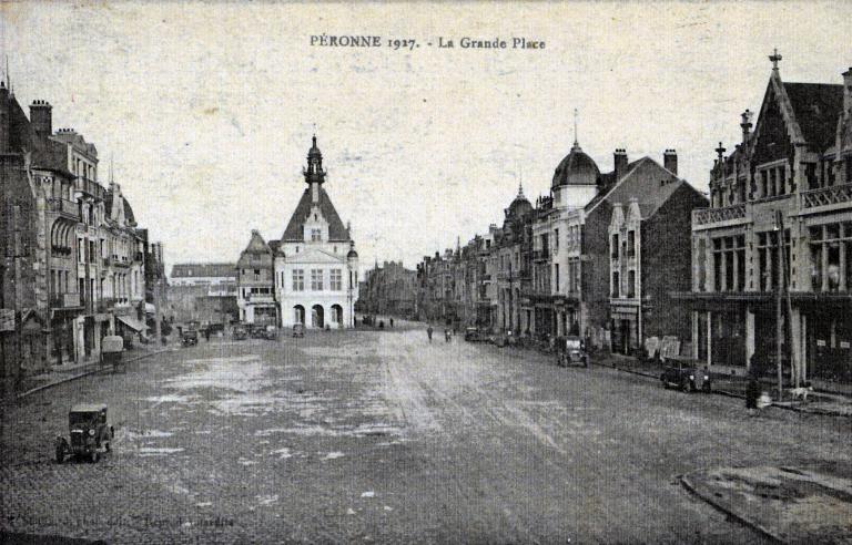 Grande place de Péronne