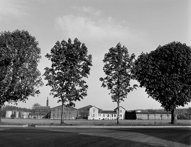 Ancienne usine de produits chimiques (usine de noir animal), dite Société des Colles et Gélatines Françaises, puis Rousselot