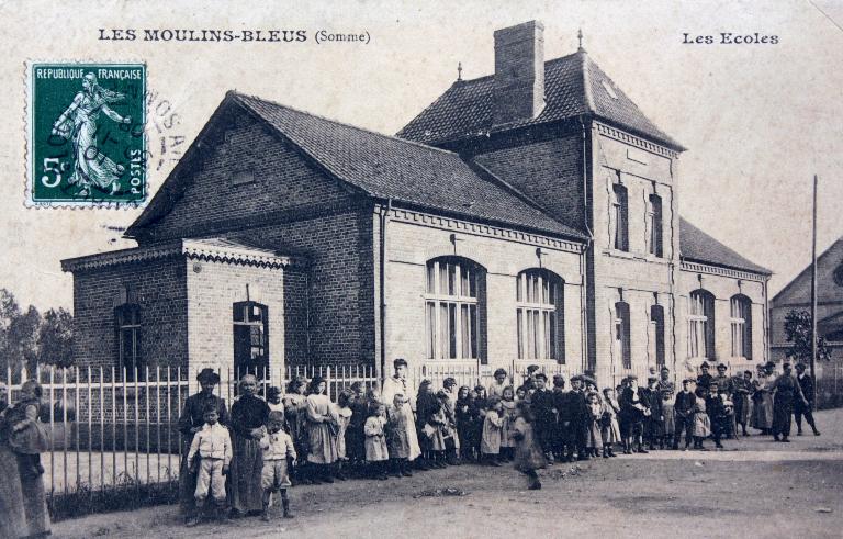 Anciennes écoles des Moulins-Bleus à L'Étoile (école primaire et école enfantine, dite du Haut)
