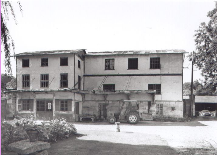 Ancien moulin à farine, dit Grand moulin de Roy, puis Moulin Renet, puis Doucet, puis Grégoire, puis Becquerel