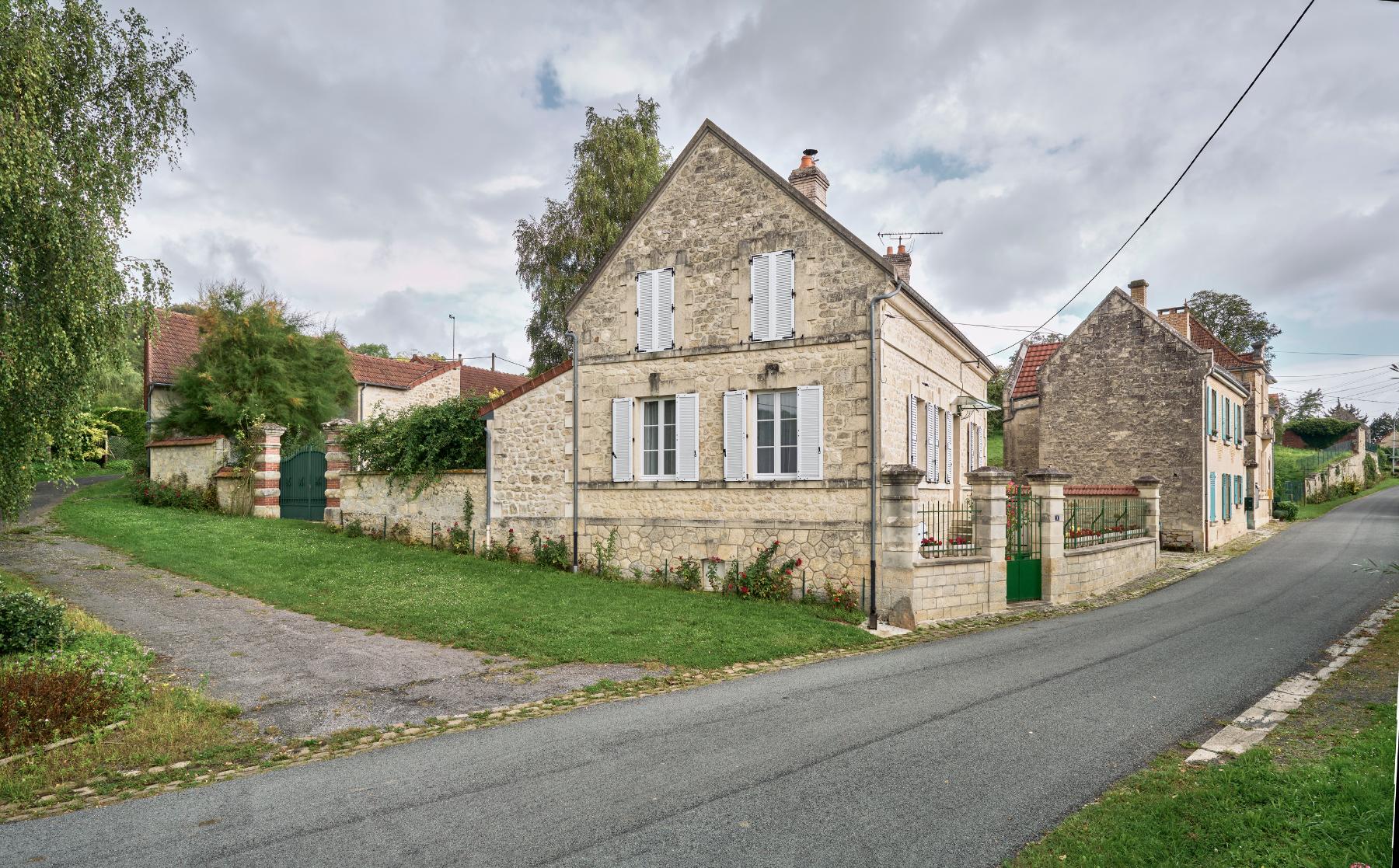 Ancienne entreprise  et atelier de maçonnerie Maroteaux-Cabaret, actuellement maison, Musée de Vassogne et Centre historique du Monde du travail