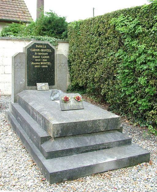 Église paroissiale Saint-Sulpice et cimetière de Ribeaucourt