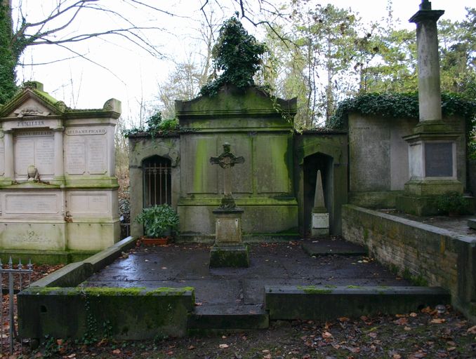 Enclos funéraire des familles Dubos et Dubos-Jourdain