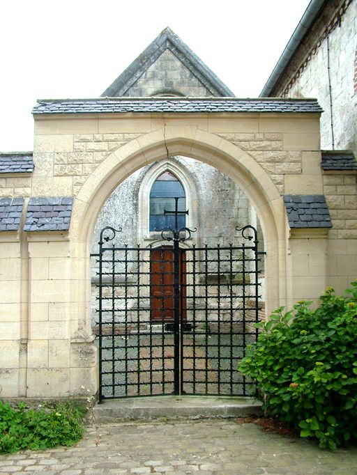 Clôture de l'enclos funéraire de la famille de Berny