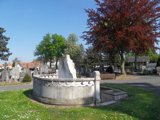 Monument funéraire de Marius Sourisseau