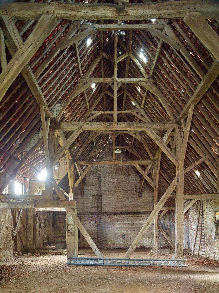 Ancienne ferme Saint-Bertin, puis sucrerie et râperie de betteraves et ferme Platiau, puis ferme des Berceaux