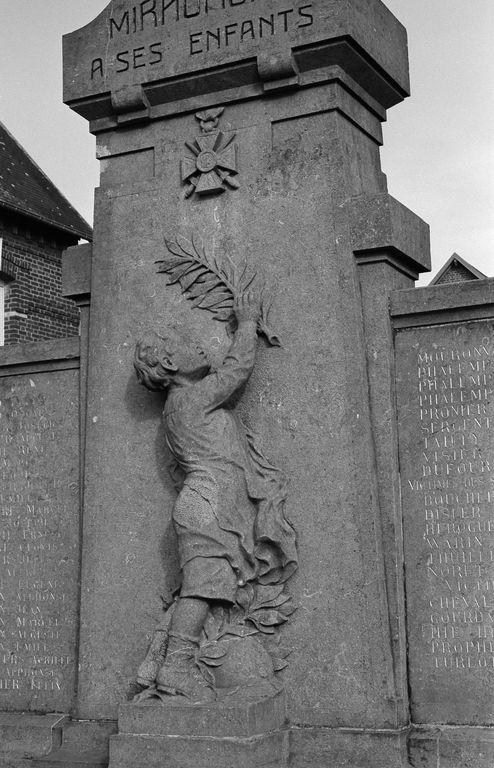 Monument aux morts de Miraumont