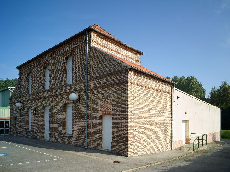 Ancienne école primaire de garçons de Bruille-Saint-Amand, actuellement salle des fêtes