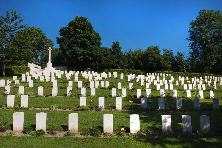Le cimetière militaire d'Authuille