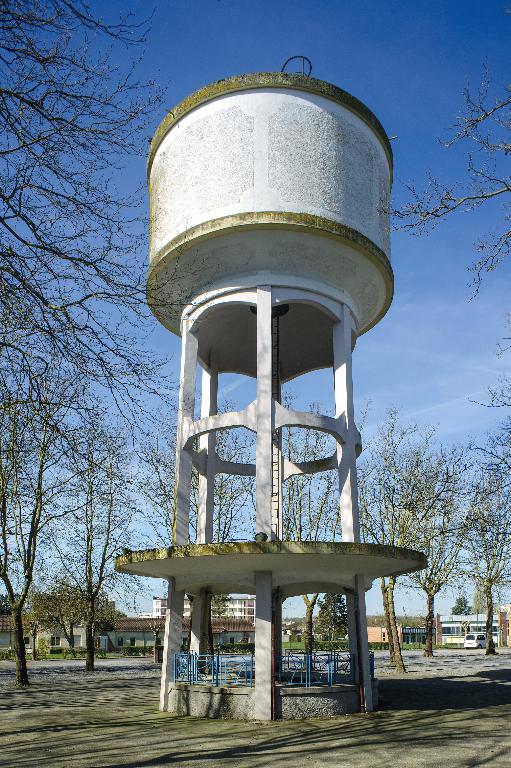 kiosque-château d'eau de la cité-jardin de la Compagnie des Chemins de fer du Nord