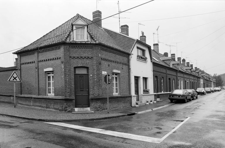 Cité ouvrière Saint Frères à Flixecourt, dite cité Saint-Guillaume