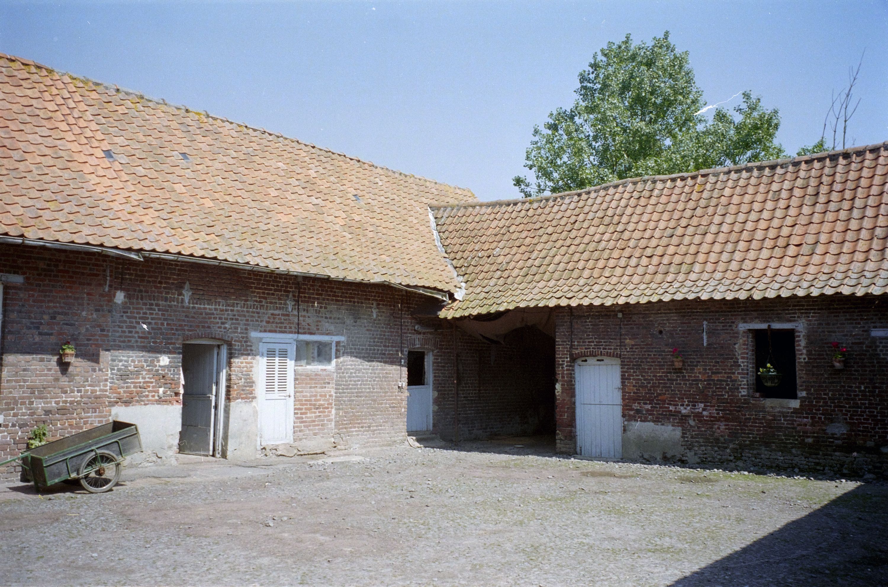 ferme, actuellement maison