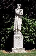 Statue (figure colossale) et son piédestal : Alexandre Dumas (n° 2)