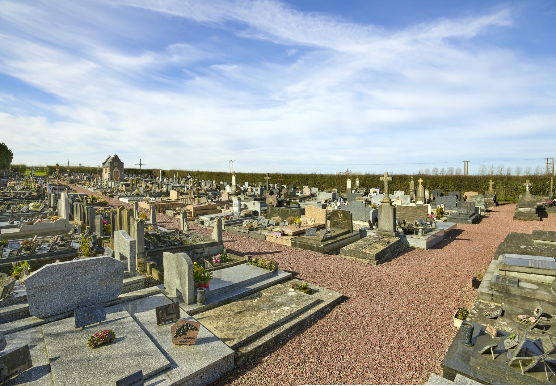 Cimetière communal de Vauchelles-les-Quesnoy