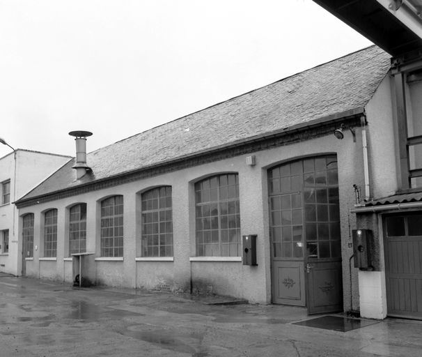 Ancienne usine de boutons Géret, devenue usine de parapluies Muller, puis usine de peintures et vernis Max Perles et Cie