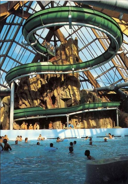 Les piscines des années 1980 à nos jours