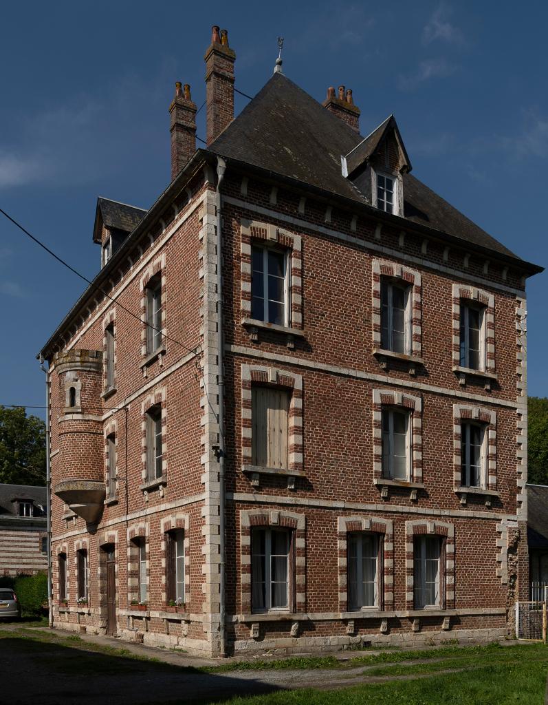 Ancienne ferme et château de Bonneleau