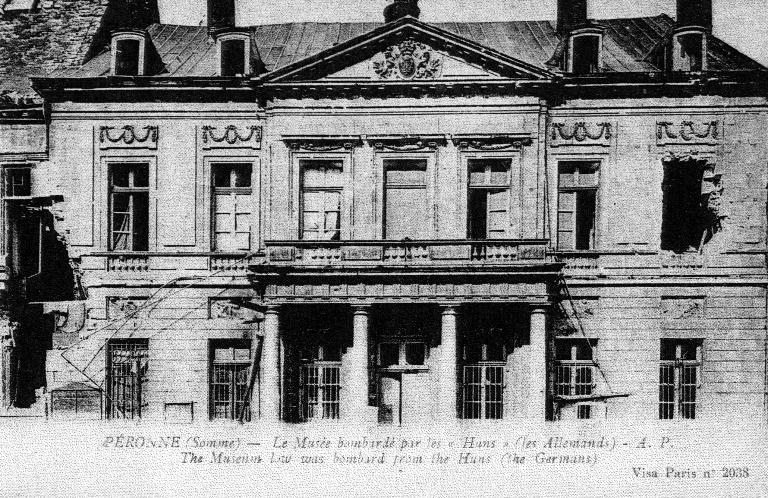 Hôtel de ville et ancien tribunal de Péronne