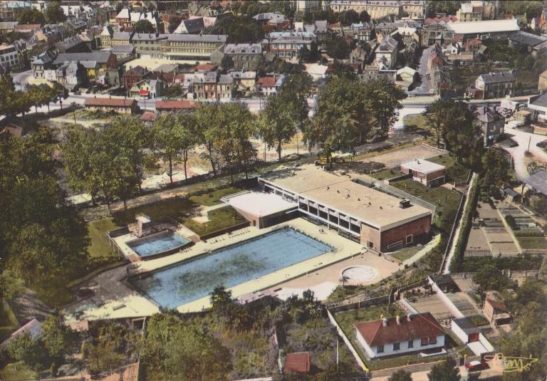 Les piscines des Trente Glorieuses