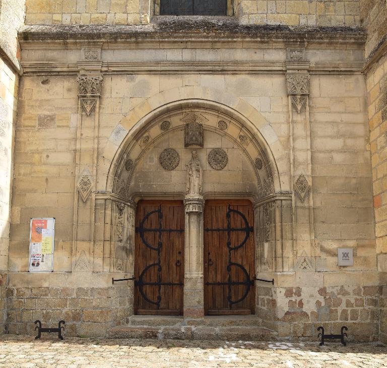 Eglise paroissiale et ancien cimetière Notre-Dame-de-l'Assomption à Athies