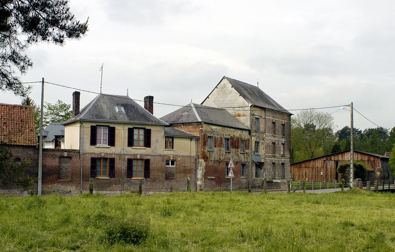 Moulin, puis minoterie, dite Moulin des Moines, puis Dannelle, devenu ferme