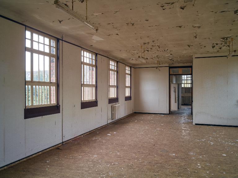 Ancien asile d'aliénés, puis hôpital psychiatrique, puis centre hospitalier spécialisé (CHS), dit établissement public de santé mentale des Flandres