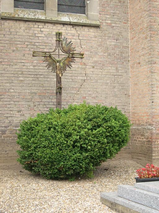 Croix du vieux cimetière de Dreuil-lès-Amiens