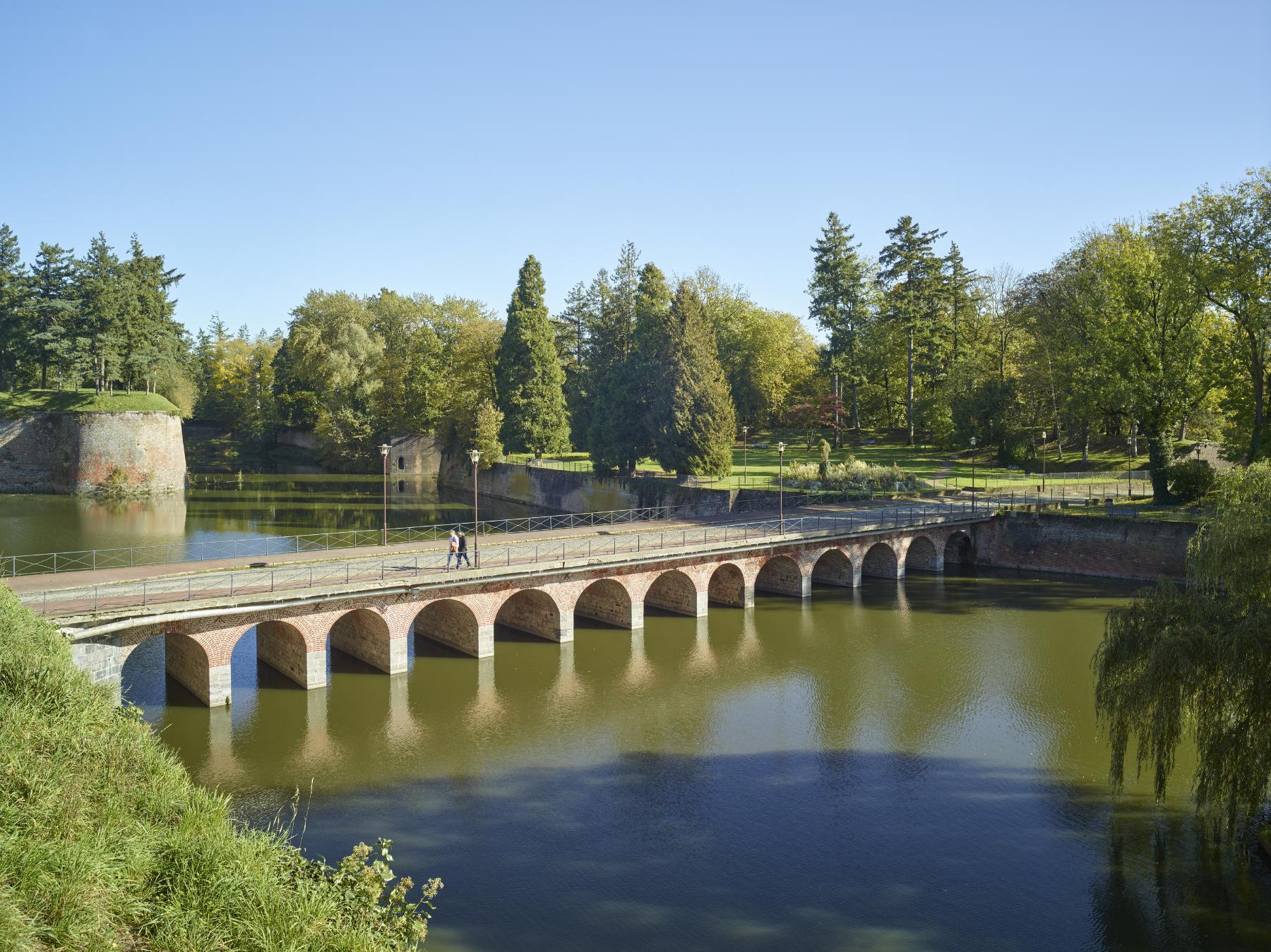 Le Quesnoy, une ville en ses remparts : dossier de présentation