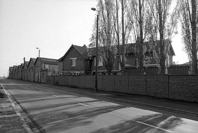 Ancienne distillerie d'alcool, dite de Sébastopol, puis usine de transformation des métaux Omnium Industriel de Ham, puis Cie Française des Produits métallurgiques, puis S.A. Cuivres et Alliages, puis Alcan-Softal