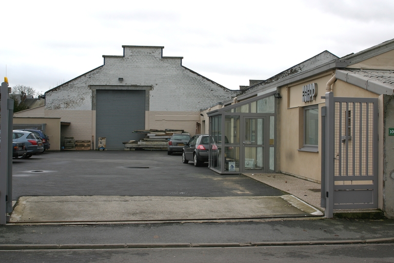 Ancienne usine de petit matériel électrique Hazemeyer, actuellement magasin de commerce