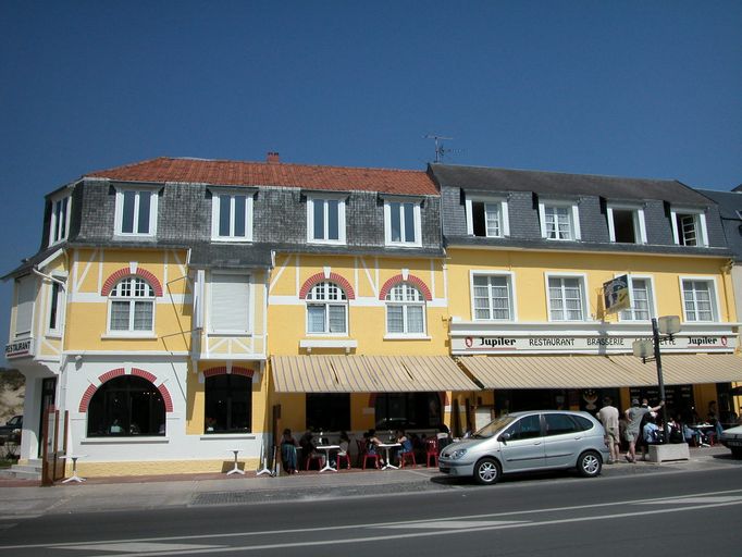 Immeuble avec boutique, anciennement dit André René, actuellement dit La Mouette