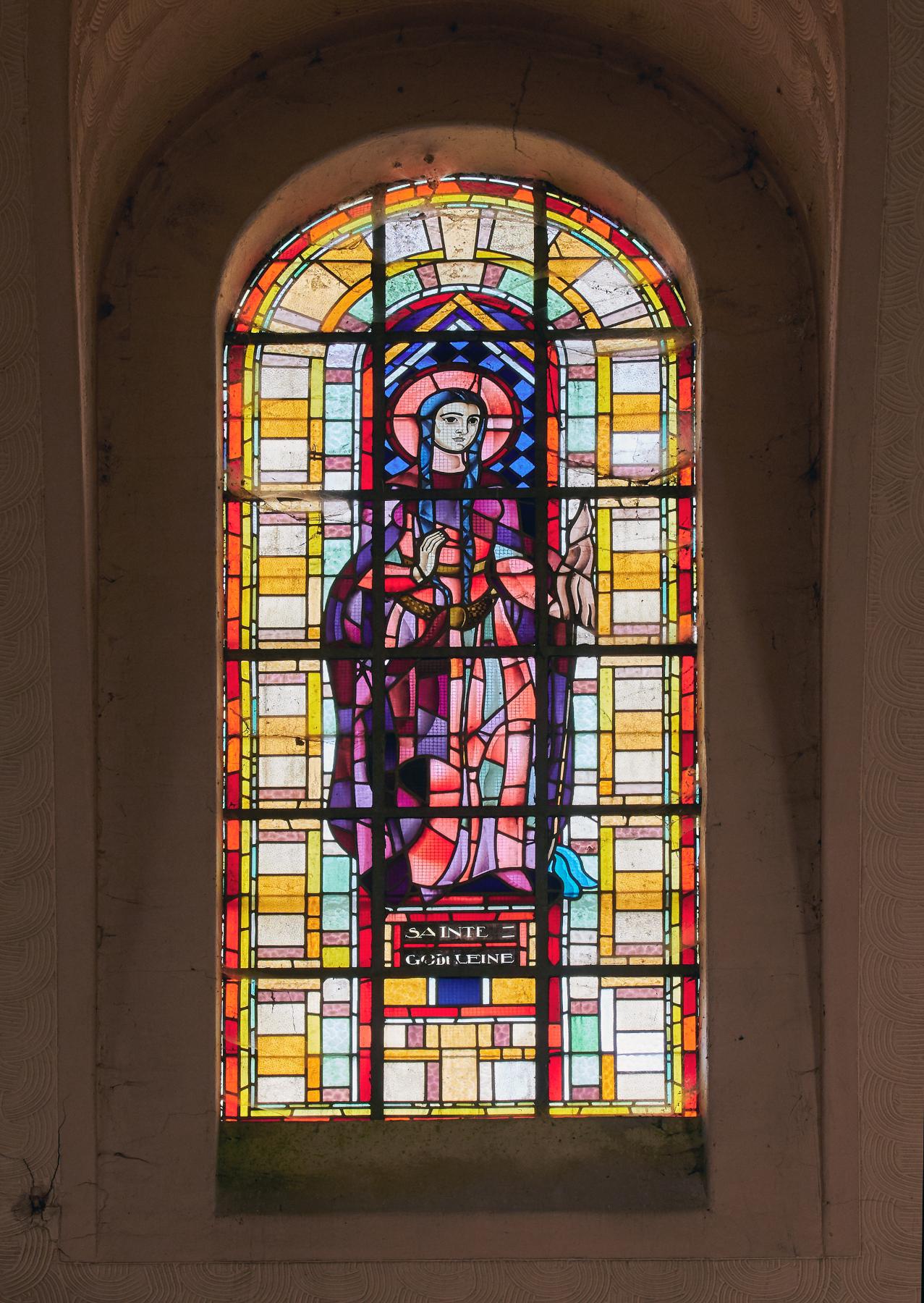 Ensemble de dix verrières figurées des fenêtres hautes de la nef de l'église Sainte-Germaine (baies 105 à 114)