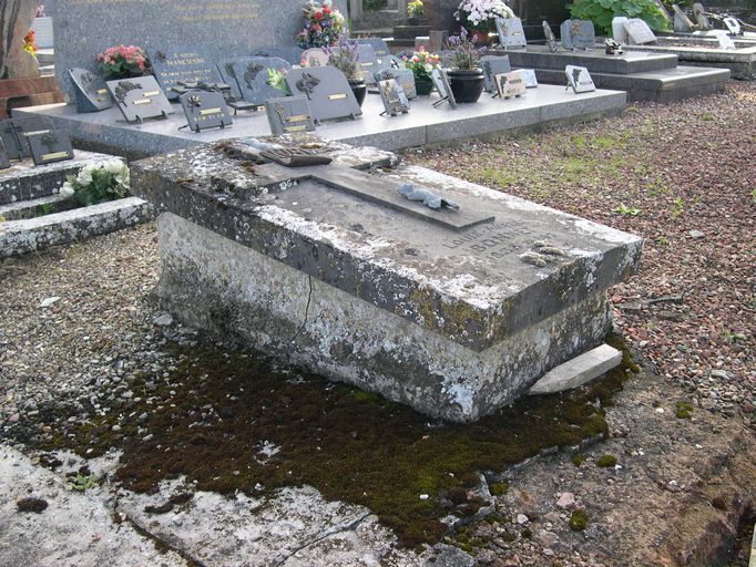 Cimetière communal de Saint-Fuscien