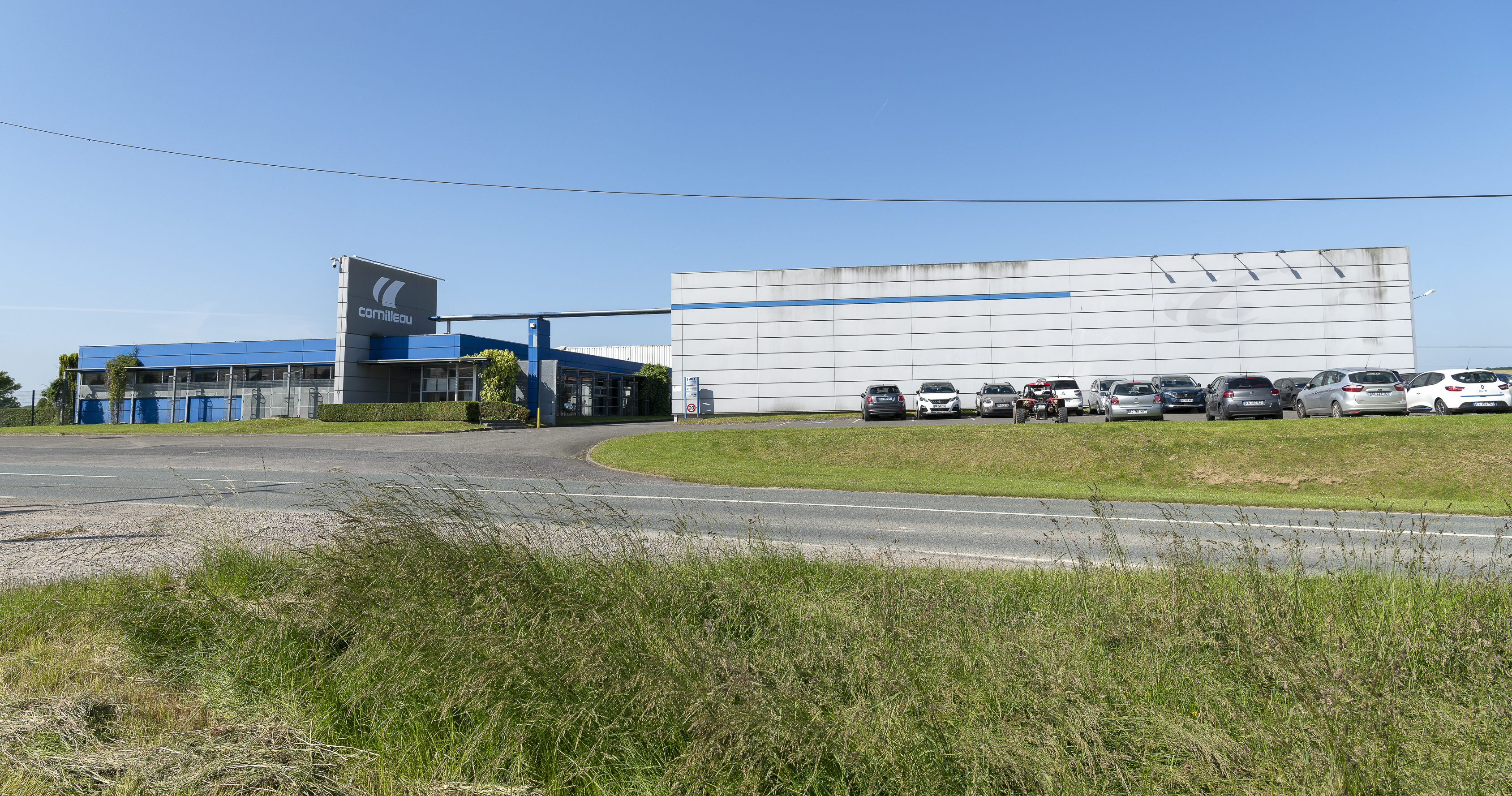 Ancienne menuiserie, aujourd'hui usine de fabrication de matériel sportif, dite Établissements Cornilleau