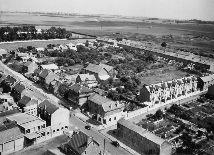 Ancienne usine de petit matériel électrique Hazemeyer, actuellement magasin de commerce