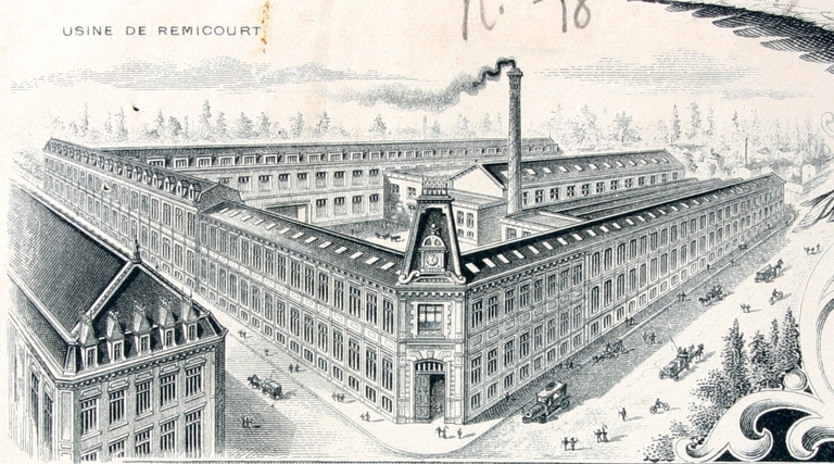 Ancienne usine de Remicourt (tissage de guipure), puis Décaudin et Béguin, puis de la Cotonnière de Saint-Quentin, puis usine de confection