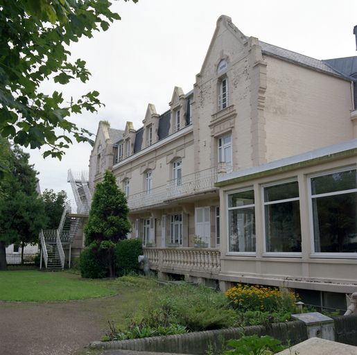 Ancienne maison de villégiature, dite Villa Normande, devenue hôpital marin, dit villa Normande, puis maison de repos