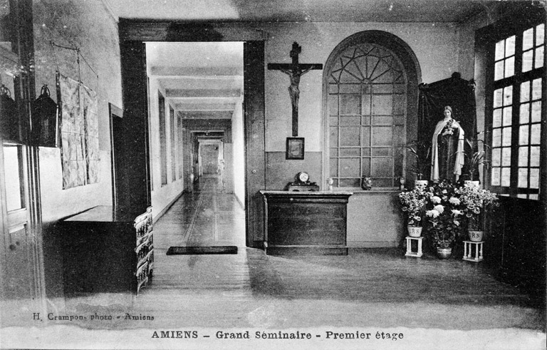 Le mobilier de l'ancien couvent de la Visitation et de l'ancien séminaire d'Amiens