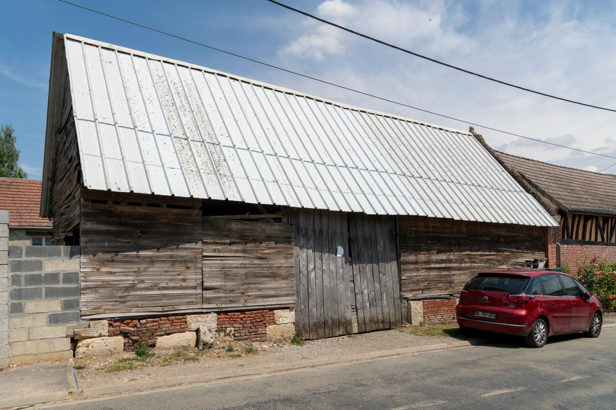 L'habitat du village de La Neuville-Saint-Pierre