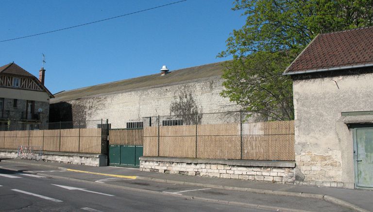 Ancienne usine de construction mécanique dite Grand Garage de l'Oise, puis entrepôt industriel Boufflette, actuellement ateliers municipaux