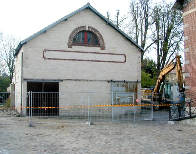 Anciens entrepôts et magasin de commerce de la maison de négoce Gromont, puis Coudray-Lesage, puis Coudray et Cie, actuellement établissement administratif communal