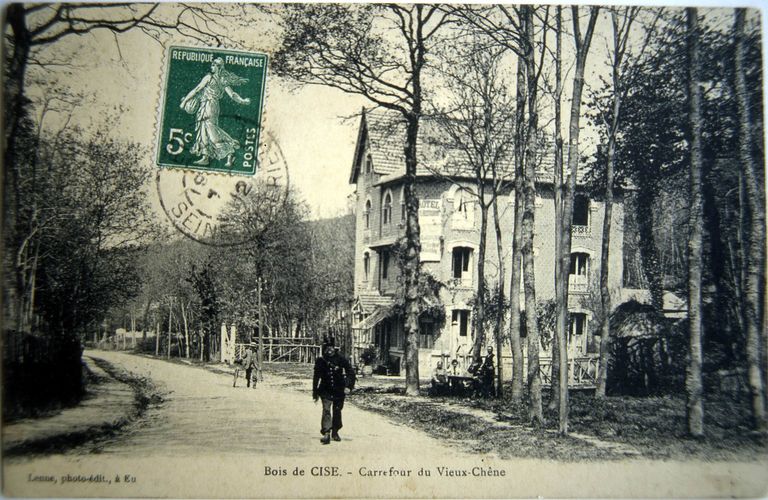 Ancien hôtel, dit Hôtel Suzy ou Villa Suzy, puis Hôtel du Vieux-Chêne
