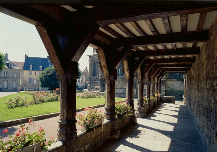 Bibliothèque du Chapitre à Noyon