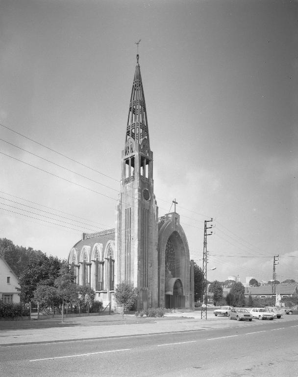 Eglise paroissiale Saint-Laurent