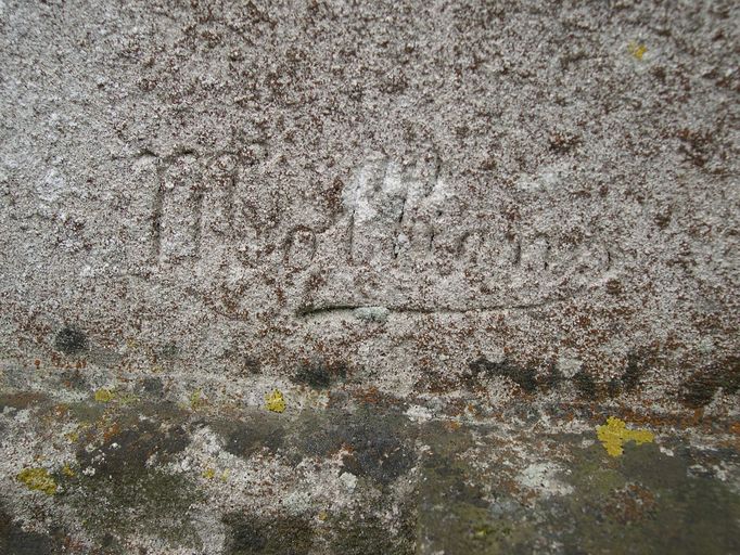Tombeau (stèle funéraire) de la famille Molliens-Blan