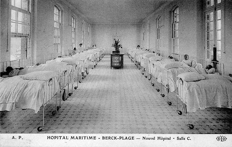 hôpital marin dit hôpital Napoléon, puis grand hôpital maritime