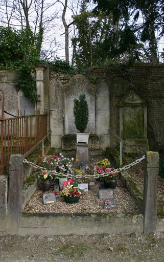 Tombeau (stèle funéraire) de la famille Remy-Dieu