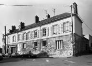 Moulin à farine Saint-Quentin, puis usine d'impression sur étoffe Sallé, puis filature de laine peignée Lucet, puis Gibert, puis usine de tabletterie Besse, puis usine de petite métallurgie, actuellement maison et édifice artisanal